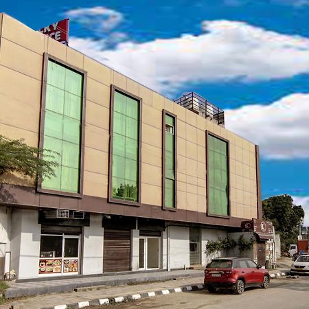 Hotel Silky Palace Near Igi Airportt New Delhi Exterior photo