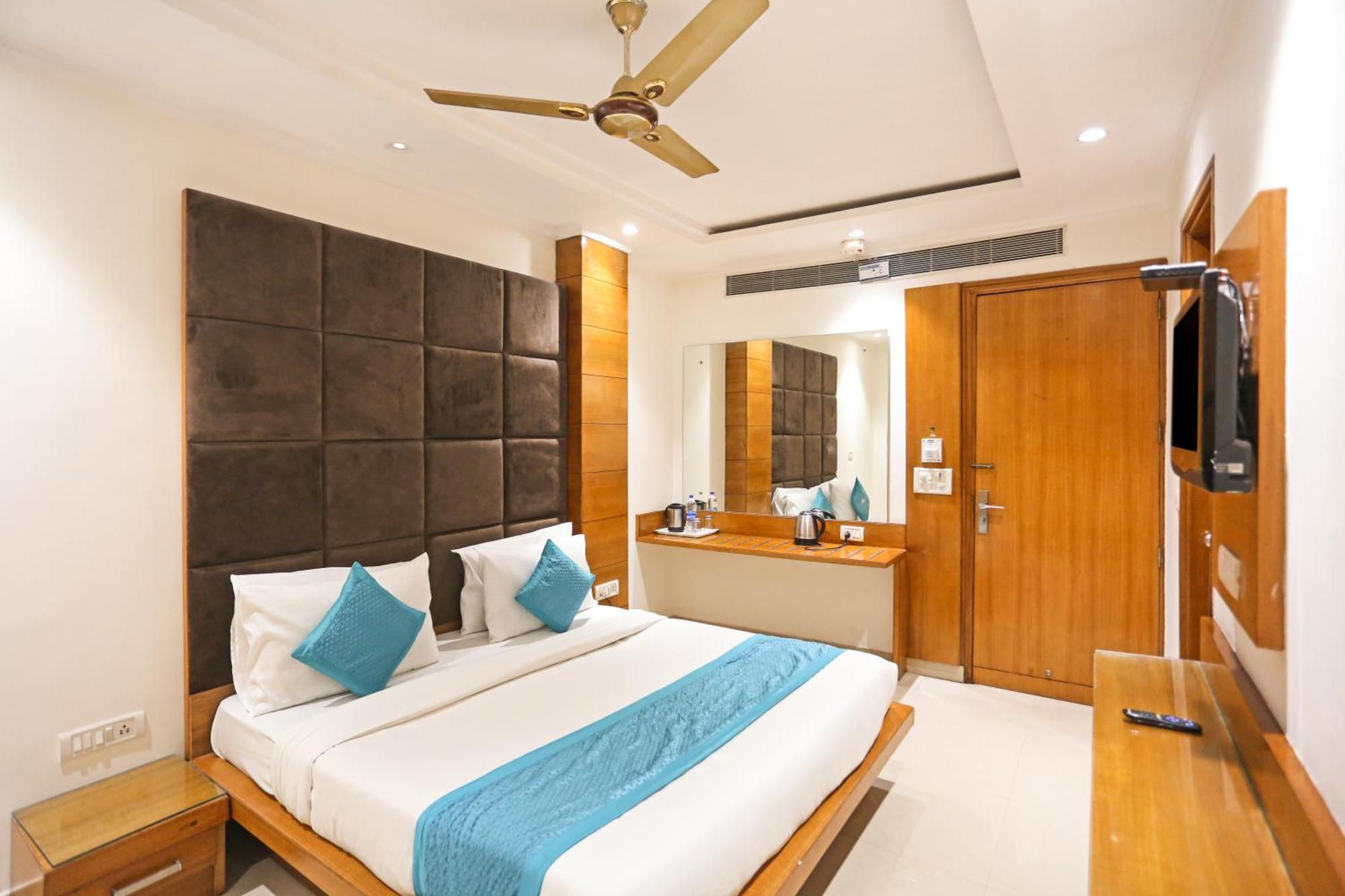 Hotel Silky Palace Near Igi Airportt New Delhi Exterior photo