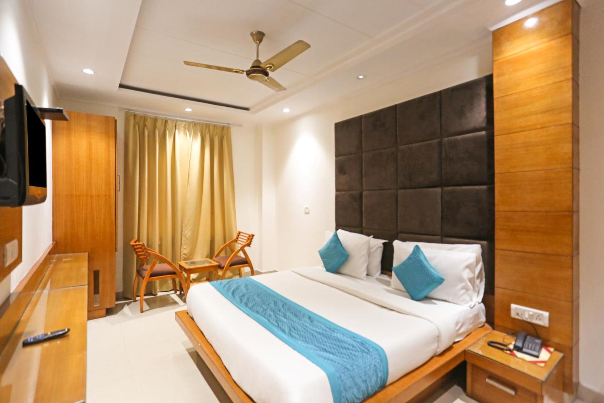 Hotel Silky Palace Near Igi Airportt New Delhi Exterior photo