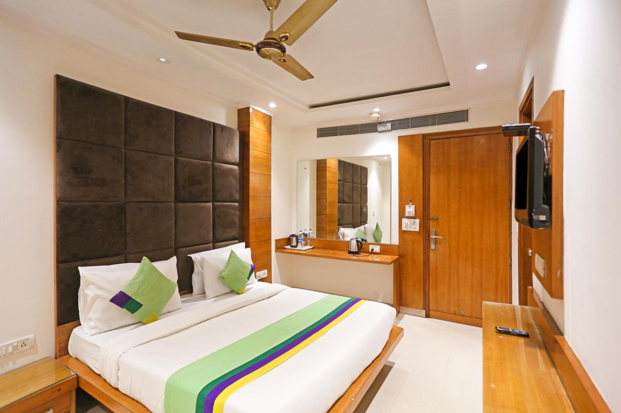 Hotel Silky Palace Near Igi Airportt New Delhi Exterior photo