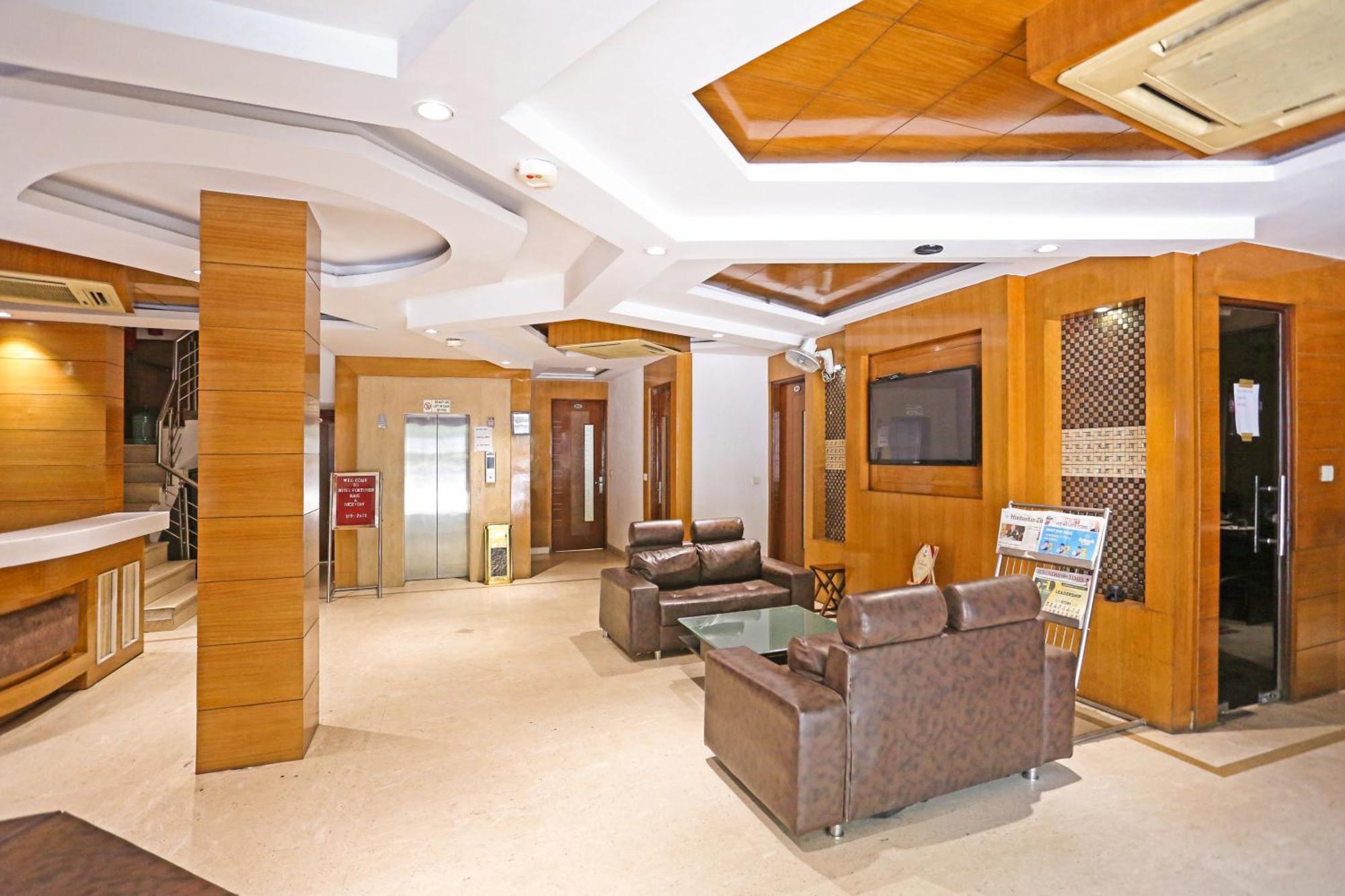 Hotel Silky Palace Near Igi Airportt New Delhi Exterior photo