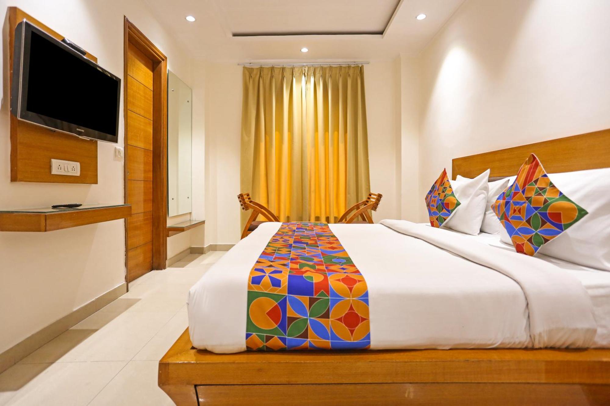 Hotel Silky Palace Near Igi Airportt New Delhi Exterior photo