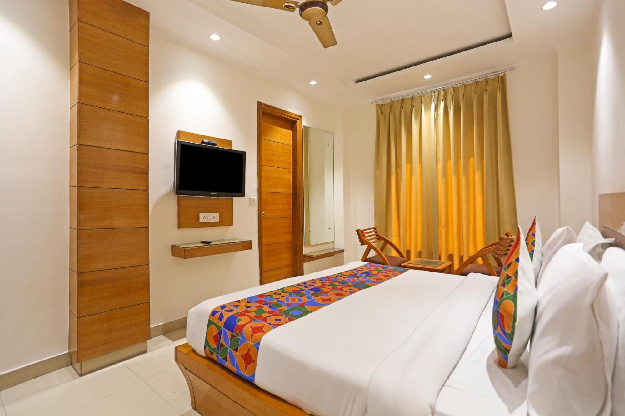 Hotel Silky Palace Near Igi Airportt New Delhi Exterior photo