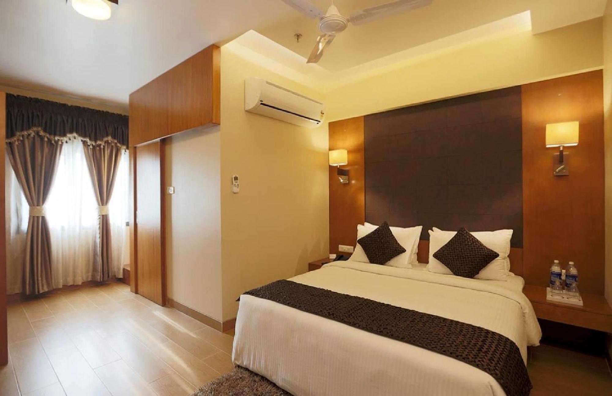 Hotel Silky Palace Near Igi Airportt New Delhi Exterior photo