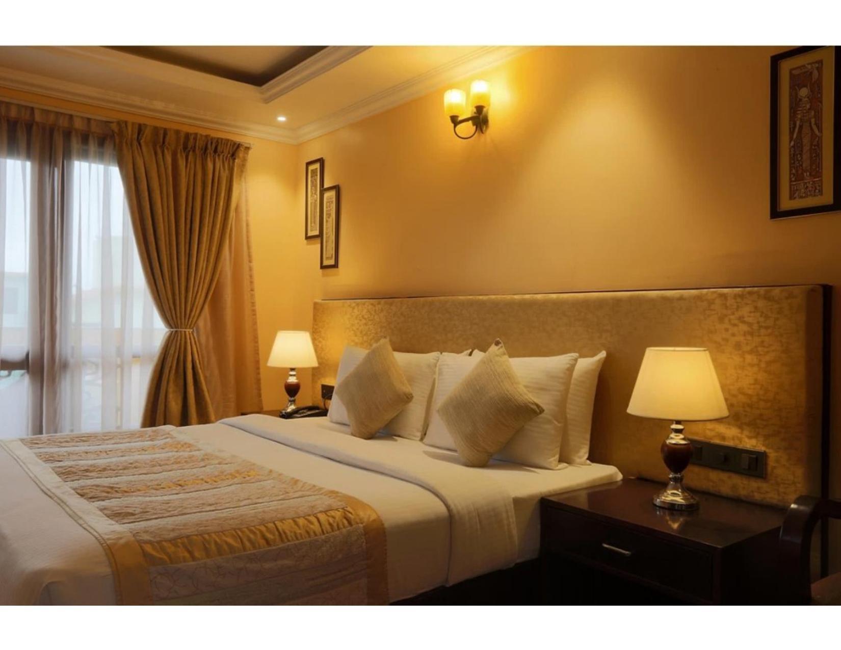Hotel Silky Palace Near Igi Airportt New Delhi Exterior photo